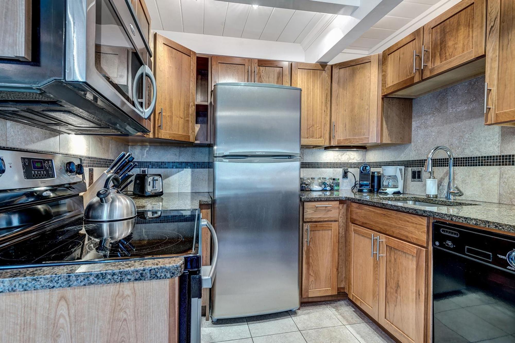 Willows Condos By Snowmass Vacations Snowmass Village Room photo